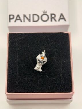 NWOT Pandora Disney Frozen Olaf Silver Charm + Box